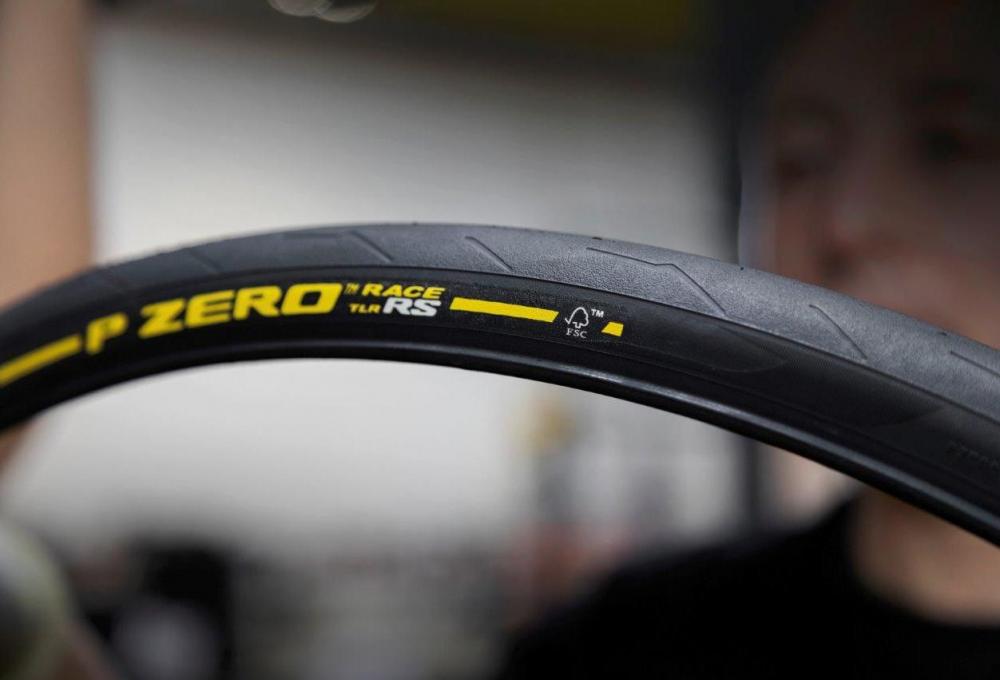 Pirelli P ZERO Race RS: il primo pneumatico da bici con gomma naturale certificata